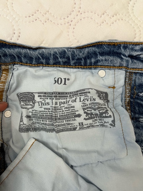 Levi’s 501 Original High Rise Straight Leg Jeans Medium Wash W26 L30 - Picture 13 of 17